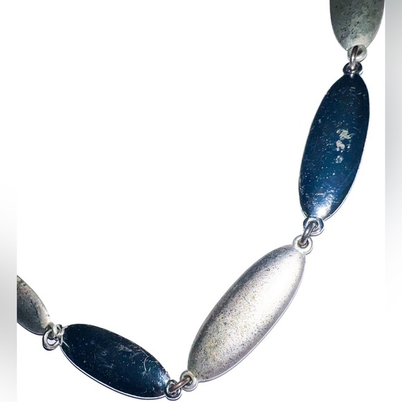 Trifari Silver-tone Fashion statement Necklace  15-18” - Picture 3 of 10